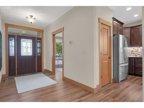 2832 NE Cole Avenue Mcminnville OR 97128