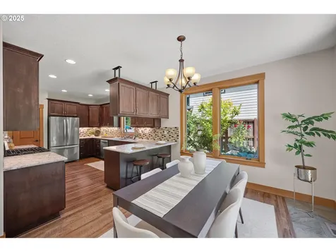 2832 NE Cole Avenue Mcminnville OR 97128
