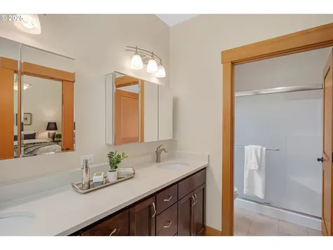 2832 NE Cole Avenue Mcminnville OR 97128