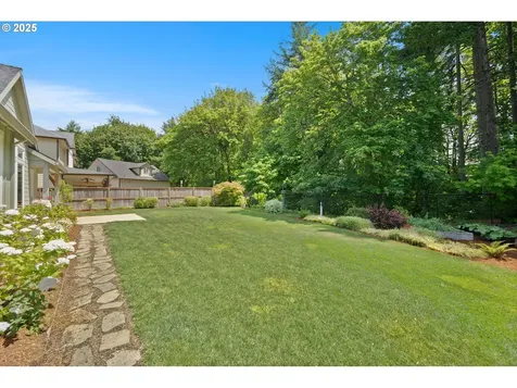 2832 NE Cole Avenue Mcminnville OR 97128
