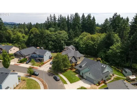 2832 NE Cole Avenue Mcminnville OR 97128