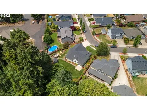 2832 NE Cole Avenue Mcminnville OR 97128