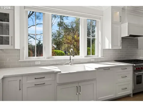 804 4th Street Lake Oswego OR 97034