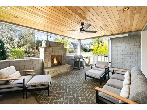 804 4th Street Lake Oswego OR 97034