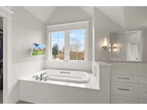 804 4th Street Lake Oswego OR 97034