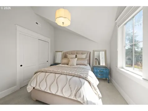 804 4th Street Lake Oswego OR 97034