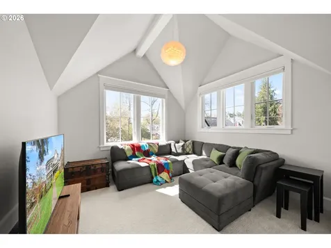 804 4th Street Lake Oswego OR 97034