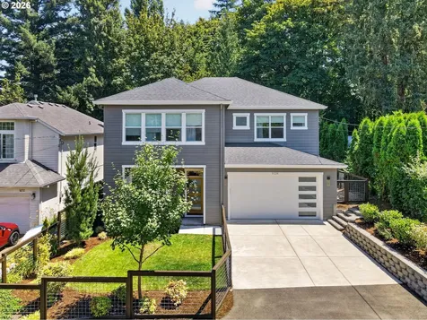 9228 SW 50th Avenue Portland OR 97219