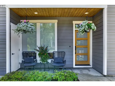 9228 SW 50th Avenue Portland OR 97219