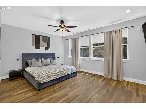 9228 SW 50th Avenue Portland OR 97219