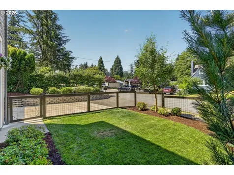 9228 SW 50th Avenue Portland OR 97219