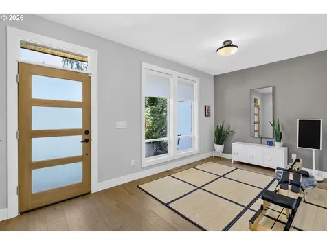 9228 SW 50th Avenue Portland OR 97219