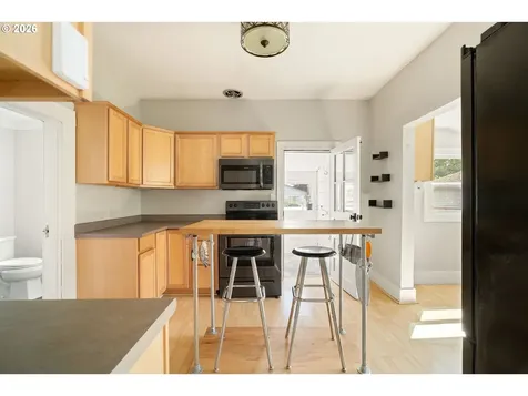 6318 SE 88th Avenue Portland OR 97266