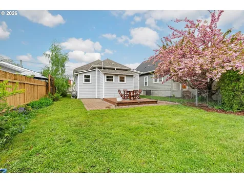 6318 SE 88th Avenue Portland OR 97266