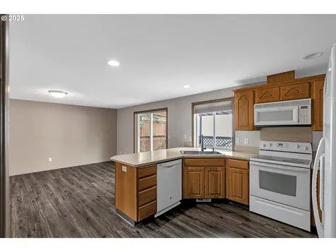 3715 NE 98th Street Vancouver WA 98665