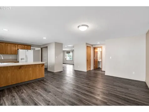 3715 NE 98th Street Vancouver WA 98665