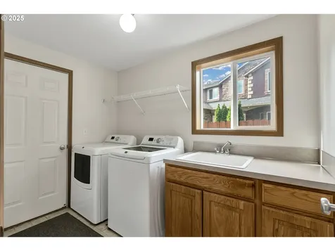 3715 NE 98th Street Vancouver WA 98665