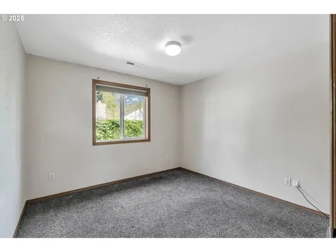 3715 NE 98th Street Vancouver WA 98665