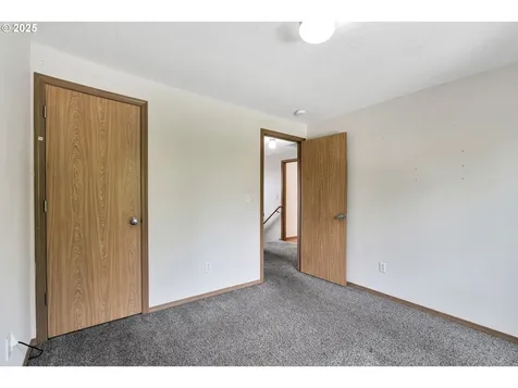 3715 NE 98th Street Vancouver WA 98665