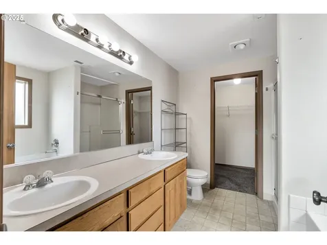 3715 NE 98th Street Vancouver WA 98665