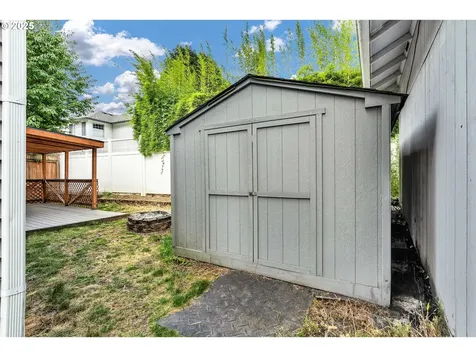 3715 NE 98th Street Vancouver WA 98665