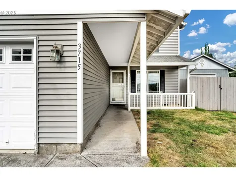 3715 NE 98th Street Vancouver WA 98665