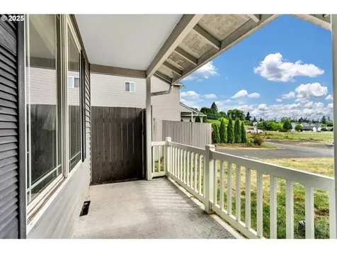 3715 NE 98th Street Vancouver WA 98665