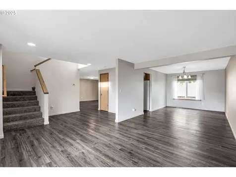 3715 NE 98th Street Vancouver WA 98665