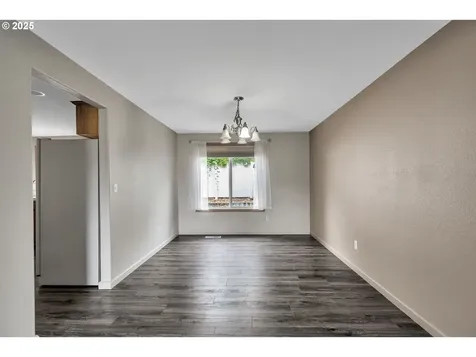 3715 NE 98th Street Vancouver WA 98665