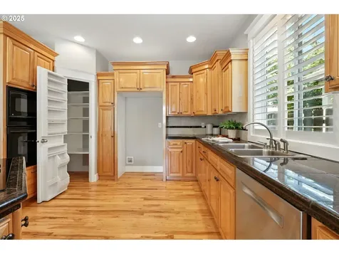 315 W Edgewood Drive Newberg OR 97132