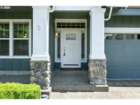 315 W Edgewood Drive Newberg OR 97132