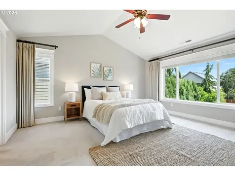 315 W Edgewood Drive Newberg OR 97132