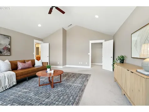 315 W Edgewood Drive Newberg OR 97132
