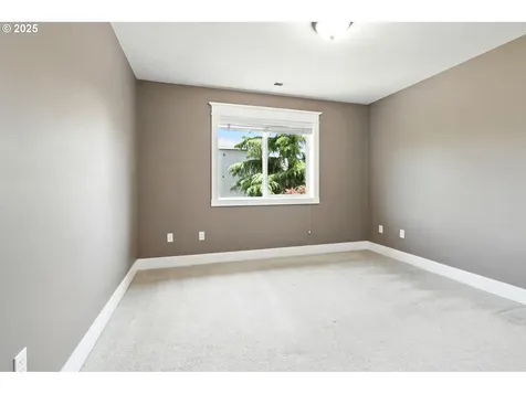 315 W Edgewood Drive Newberg OR 97132