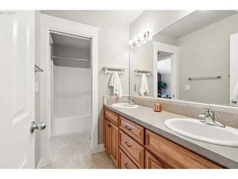 315 W Edgewood Drive Newberg OR 97132