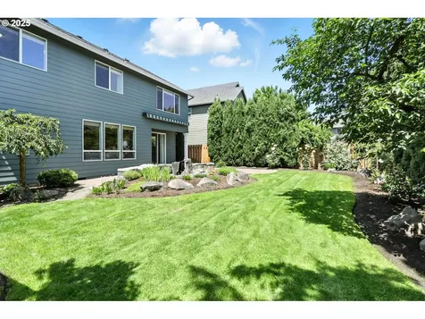 315 W Edgewood Drive Newberg OR 97132