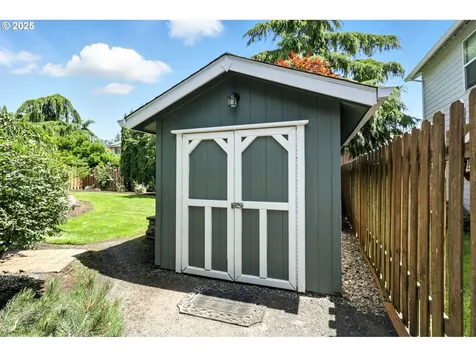 315 W Edgewood Drive Newberg OR 97132