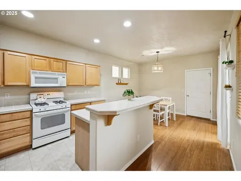 3445 SE San Marino Avenue Hillsboro OR 97123