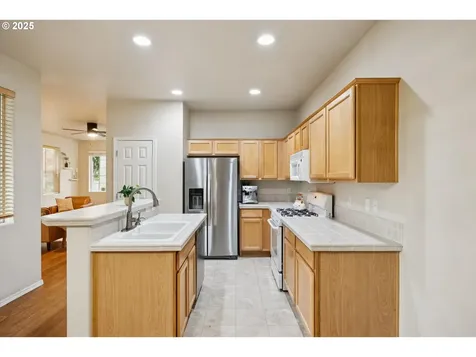 3445 SE San Marino Avenue Hillsboro OR 97123