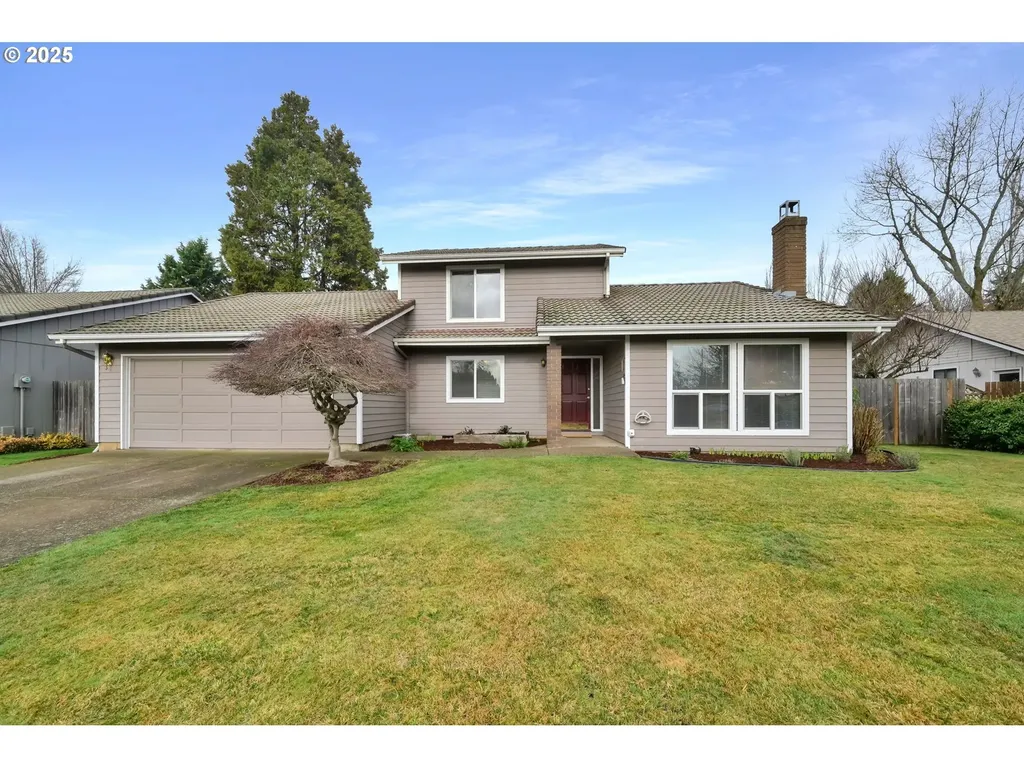 1496 Luella Street Eugene OR 97401