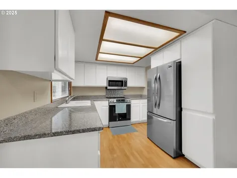 1496 Luella Street Eugene OR 97401
