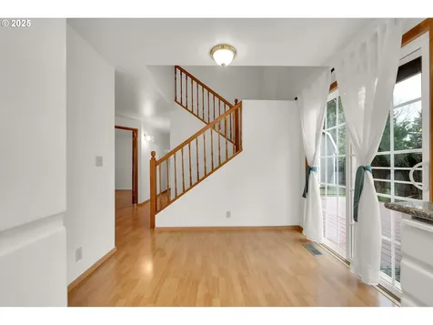 1496 Luella Street Eugene OR 97401