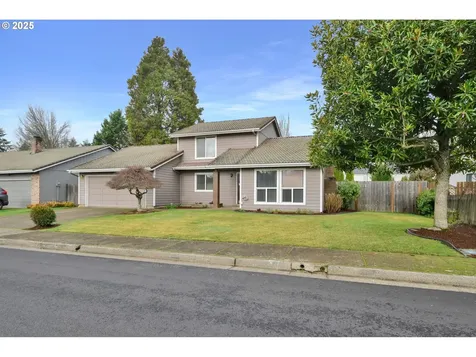 1496 Luella Street Eugene OR 97401