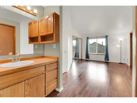 1496 Luella Street Eugene OR 97401