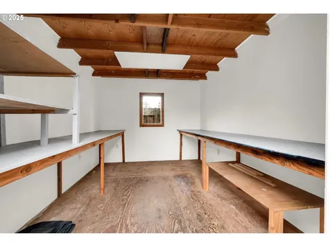 1496 Luella Street Eugene OR 97401