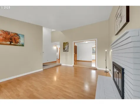 1496 Luella Street Eugene OR 97401