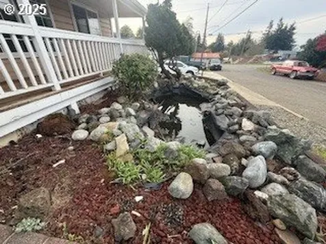 728 N Elliott Street Coquille OR 97423