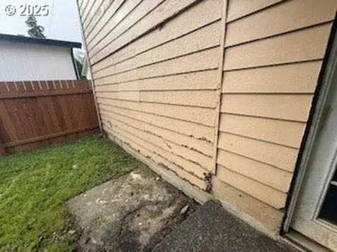 728 N Elliott Street Coquille OR 97423