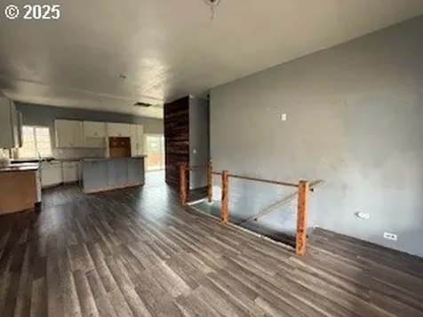 728 N Elliott Street Coquille OR 97423