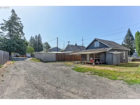 2727 E Street Washougal WA 98671